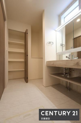 ���ʑ�E���ʏ��@�y�@���ʏ�+���l���Ɂ@/�@Washroom�@�z
������������ʏ��͖Z���������X�g���X�t���[�ɐg�x�x�ł������ȋ��
�^�I������ʗp�i�Ȃǂ����[�ł��郊�l���Ɋ����I