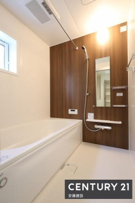 �����@�y�@�����@/�@Bathroom�@�z
�����Ղ�̂����ɂ������Z���ꂻ���Ȃ�Ƃ�̗���
�����g�[�����@��������Ă��芷�C���₷���A�~��͉ߓx�ȉ��x����h���܂�