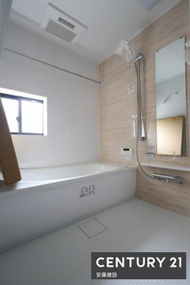 �����@�y�@�����@/�@Bathroom�@�z
�z�e���̂悤�ȏ㎿�ȃf�U�C���̃V�X�e���o�X
�����g�[�����@��������Ă��芷�C���₷���A�~��͉ߓx�ȉ��x����h���܂�