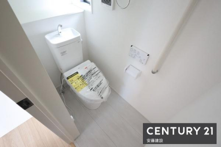 �g�C���@�y�@�g�C���@/�@toilet�@�z
�����I�ȃE�H�b�V�����b�g�t���g�C��
�萠�����ŉƑ��݂�Ȃɂ₳�����g�C���ł�