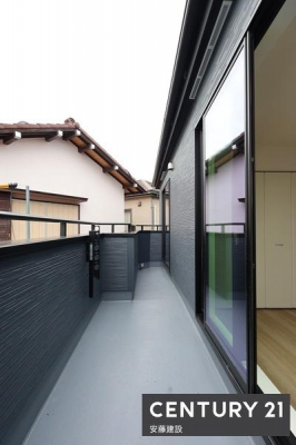 �o���R�j�[�@�y�@�o���R�j�[�@/�@Balcony�@�z
2��������o���\�ȓ쐼�����o���R�j�[�I
�����Ղ�̓������𗁂тĐ��󕨂��������芣���܂�