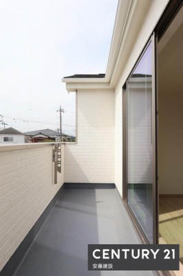 oRj[@y@oRj[@/@Balcony@z
Qo\ȓoRj[I
Ղ̓𗁂тĐ󕨂芣܂