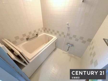@y@@/@Bathroom@z
Ղ̂ɂZꂻȁA闁
@Ă芷C΂ł܂I