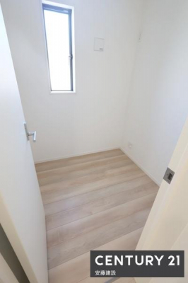 ���[�@�y�@�t���[�X�y�[�X�@�z
�G�ߕ��̉Ɠd������������[�\�ȃX�y�[�X
�n���K�[���b�N��u����WIC�Ƃ��Ă����p�ł��܂��ˁI