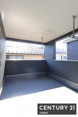 �o���R�j�[�@�y�@�o���R�j�[�@/�@Balcony�@�z
����������}�ȉJ�̓��ł����S�ȓ�����C���i�[�o���R�j�[�I
���C�h�o���R�j�[�̂��߃C�X��u���ăx�����s���O���y���߂܂�