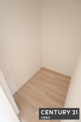 [@y@WIC@z
Gߕ̈ߗނƓdAsobOEX|[cpiȂǂ̎[łđϕ֗I