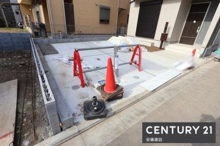 ���ԏ�@�y�@���ԏ�@/�@parking�@�z
����Q��\�Ȓ��ԃX�y�[�X
���v�w���ꂼ��̂��Ԃ����Ƃ̑O�ɒ�߂邱�Ƃ��ł��܂�
