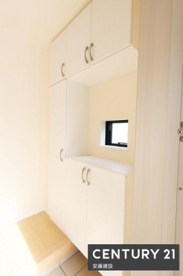 ���[�@�V���[�Y�{�b�N�X