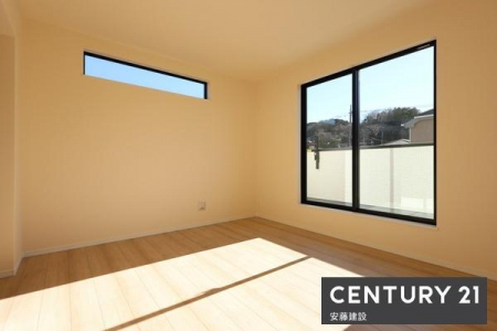 �Q���@�y�@�Q���@/�@7���@�z
������o���R�j�[�ɖʂ��Ė��邭���������ȐQ���I
���D�݂̉Ƌ��u���ăz�e�����C�N�ȋ�Ԃ��y���߂܂�