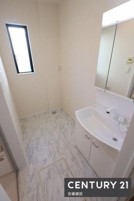 ���ʑ�E���ʏ��@�y�@���ʏ��@/�@Washroom�@�z
������������ʏ��͖Z���������X�g���X�t���[�ɐg�x�x�ł������ȋ��
���[�͂̂���O�ʋ��Ɨ����ʑ䊮���I