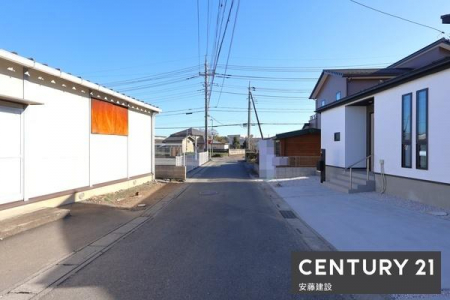 �O�ʓ��H�܂ތ��n�ʐ^�@�y�@�O�ʓ��H�@�z
�k������4������