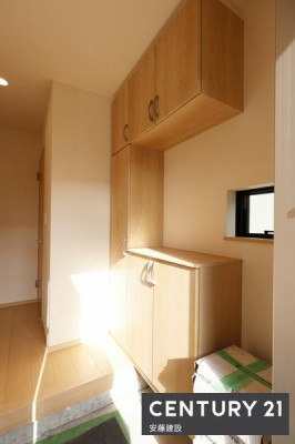 ���[�@�V���[�Y�{�b�N�X