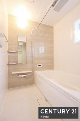 �����@�y�@�����@/�@Bathroom�@�z
�����Ղ�̂����ɂ������Z���ꂻ���Ȃ�Ƃ�̗���
�����g�[�����@��������Ă��芷�C���₷���A�~��͉ߓx�ȉ��x����h���܂�