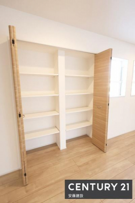 ���[�@�y�@���r���O���[�@�z
�H���i����p�i�A�Ɠd�̎��[�ɖ𗧂��I�t�����r���O���[�����I