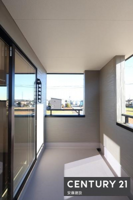 �o���R�j�[�@�y�@�o���R�j�[�@/�@Balcony�@�z
����������}�ȉJ�̓��ł����S�ȓ�����C���i�[�o���R�j�[