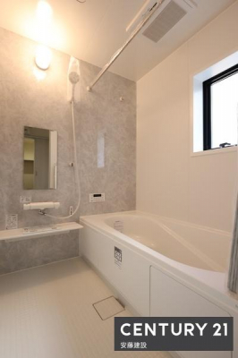 �����@�y�@�����@/�@Bathroom�@�z
�����Ղ�̂����ɂ������Z���ꂻ���Ȃ�Ƃ�̗���
�����g�[�����@��������Ă��芷�C���₷���A�~��͉ߓx�ȉ��x����h���܂�