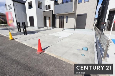 ���ԏ�@�y�@���ԏ�@/�@parking�@�z
����2��\�Ȓ��ԃX�y�[�X�i���Ԏ퐧���L�j
���v�w���ꂼ��̂��Ԃ����Ƃ̑O�ɒ�߂邱�Ƃ��ł��܂�