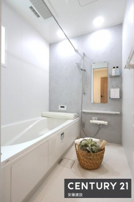 @y@@/@Bathroom@z
Ղ̂ɂZꂻȁA闁
@Ă芷C΂ł܂I