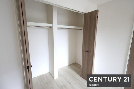 [@y@[@z
Qɂ͑eʎ[\ȃN[[bg