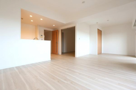 rO@y@rO@/@15.5@z
邭ȁAƂL̃rO
_CjOe[uƃ\t@[uĂƂ肪܂
