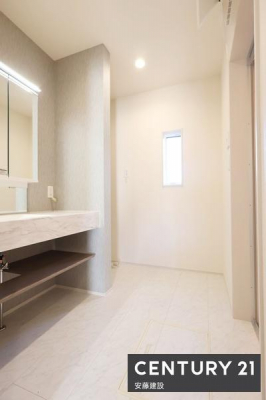 ʑEʏ@y@ʏ@/@Washroom@z
ʏ́AZXgXt[ɐgxxłȋ
AシɐʑɌ铮݌vI