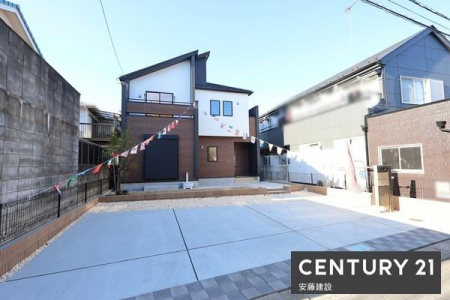 ԏ@y@ԏ@/@parking@z
3䒓ԉ\ȃXy[X
vwꂼ̂ԂƂ̑Oɒ߂邱ƂłqS
ԂoCNE]ԒuȂǂɂ𗧂LXƂXy[X