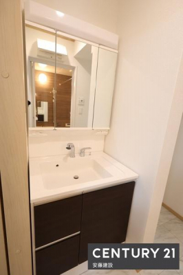 ���ʑ�E���ʏ��@�y�@�Ɨ����ʉ��ϑ�@�z
�|�������₷���t���b�g�Ȑ��ʉ��ϑ䊮��
�O�ʋ��̂��ߐg�����Ȃ݂̃`�F�b�N���o�b�`���I