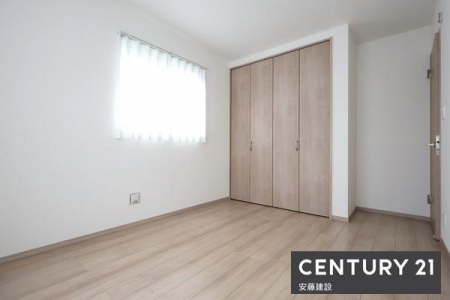 Q@y@Q@/@6@z
D݂̉ƋuĂ̋ԂƂ̐Q
oRj[ɖʂĂzEʗǍDI