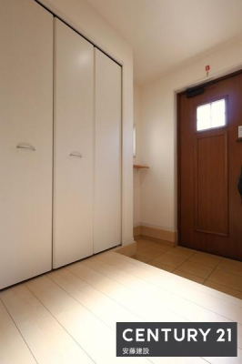 ց@y@ց@/@entrance@z
邭Ƃ̂錺
V[Y{bNXŌւCňSzȂłˁI