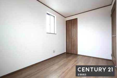 ���r���O�ȊO�̋����@�y�@3�K�T�[�r�X���[���@/�@5���@�z
�����Ƃ��Ă��g�����Ƃ肠��L���̃T�[�r�X���[��
2�ʍ̌��ŃN���[�[�b�g����