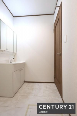 ���ʑ�E���ʏ��@�y�@���ʏ��@/�@Washroom�@�z
������������ʏ��͖Z���������X�g���X�t���[�ɐg�x�x�ł������ȋ��