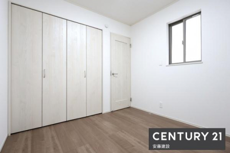 ���r���O�ȊO�̋����@�y�@1�K�T�[�r�X���[���@/�@4.5���@�z
�����Ƃ��Ă����p�\�ȃN���[�[�b�g�����̃T�[�r�X���[��