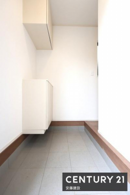 ���ց@�y�@���ց@/�@entrance�@�z
������Ƃ������邢���ւ́A�A��E���q��S�n�悭�}���Ă���܂�
�Ԍ����L���o����̂��₷���݌v