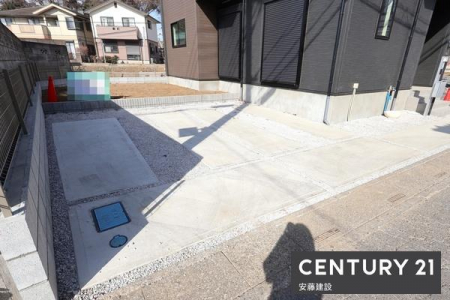 ���ԏ�@�y�@���ԏ�@/�@parking�@�z
����Q��\�Ȓ��ԃX�y�[�X
���v�w���ꂼ��̂��Ԃ����Ƃ̑O�ɒ�߂邱�Ƃ��ł��܂�