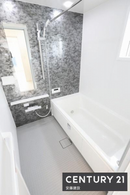 �����@�y�@�����@/�@Bathroom�@�z
�������Ǝ����̃o�X�^�C�����߂��������Ȑ��������闁��
�����g�[�����@��������Ă��芷�C���₷���A�~��͉ߓx�ȉ��x����h���܂�