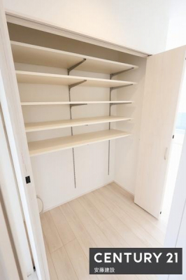 ���[�@���r���O���[