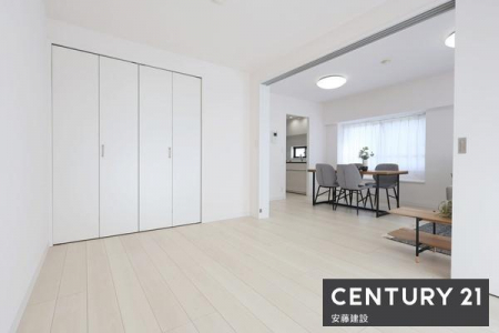 �m���@�y�@�m���@/�@6���@�z
���r���O���̗m���͎q�ǂ��̗V�я��Ǝ��A�d���X�y�[�X�Ƃ��Ă��g������
