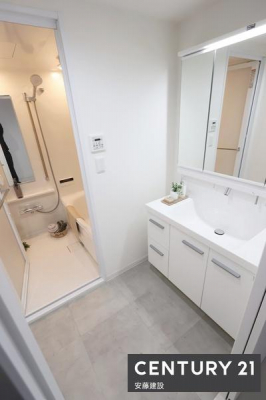 ���ʑ�E���ʏ��@�y�@���ʏ��@/�@Washroom�@�z
���邭��Ƃ肠��L���̐��ʏ�
