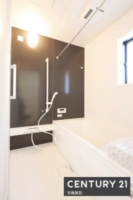 �����@�y�@�����@/�@Bathroom�@�z
�����Ղ�̂����ɂ������Z���ꂻ���Ȃ�Ƃ�̗���
�����g�[�����@��������Ă��芷�C���₷���A�~��͉ߓx�ȉ��x����h���܂�