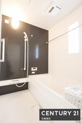 �����@�y�@�����@/�@Bathroom�@�z
�����Ղ�̂����ɂ������Z���ꂻ���Ȃ�Ƃ�̗���
�����g�[�����@��������Ă��芷�C���₷���A�~��͉ߓx�ȉ��x����h���܂�