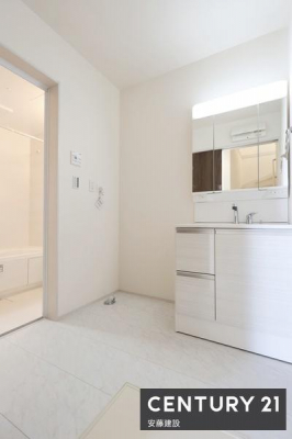 ʑEʏ@y@ʏ@/@Washroom@z
ʏ͖ZXgXt[ɐgxxłȋ
[͂̂OʋƗʑ䊮I