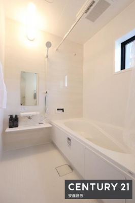 �����@�y�@�����@/�@Bathroom�@�z
�����Ղ�̂����ɂ������Z���ꂻ���Ȃ�Ƃ�̗���
�����g�[�����@��������Ă��芷�C���₷���A�~��͉ߓx�ȉ��x����h���܂�