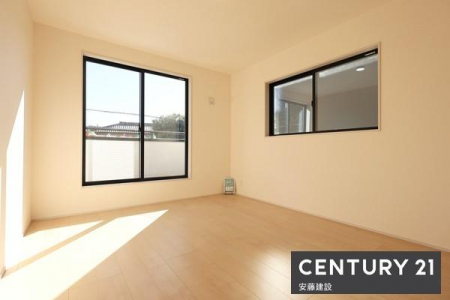 �Q���@�y�@�Q���@/�@7.5���@�z
�쓌�����o���R�j�[�ɖʂ��Ė��邭���������ȐQ���I
���D�݂̉Ƌ��u���ăz�e�����C�N�ȋ�Ԃ��y���߂܂�
�g���������₷���v�N���[�[�b�g����