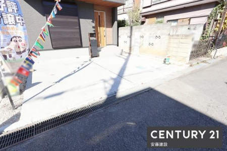 ���ԏ�@�y�@���ԏ�@/�@parking�@�z
����Q��\�Ȓ��ԃX�y�[�X
���v�w���ꂼ��̂��Ԃ����Ƃ̑O�ɒ�߂邱�Ƃ��ł��܂�
