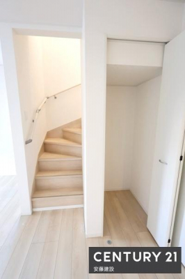 ���[�@�y�@�p���g���[�@�z
�L�b�`�����ɐH���i����p�i�����[�ł���p���g���[����