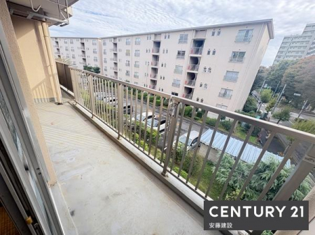 oRj[@y@oRj[@/@Balcony@z
3o\ȓ쓌oRj[I
Ղ̓𗁂тĐ󕨂芣܂