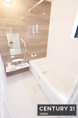 �����@�y�@�����@/�@Bathroom�@�z
�������Ǝ����̃o�X�^�C�����߂��������Ȑ��������闁��
�����g�[�����@��������Ă��芷�C���₷���A�~��͉ߓx�ȉ��x����h���܂�