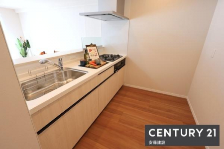 �L�b�`���@�y�@�L�b�`���@/�@Kitchen�@�z
���r���O�����n����L�b�`���ŁA�������̎󂯓n�����X���[�Y�I
���Ƌ�͉��i�Ɋ܂܂�܂���