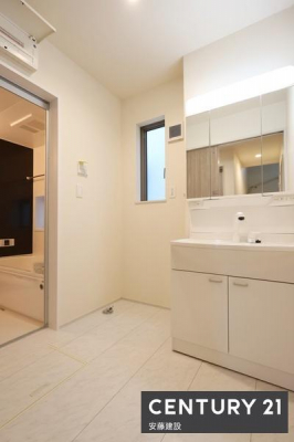 ���ʑ�E���ʏ��@�y�@���ʏ��@/�@Washroom�@�z
������������ʏ��͖Z���������X�g���X�t���[�ɐg�x�x�ł������ȋ��
���[�͂̂���O�ʋ��Ɨ����ʑ䊮���I