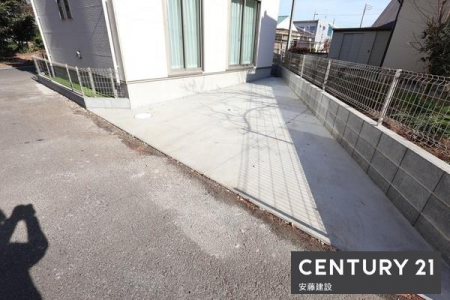 ���ԏ�@�y�@���ԏ�@/�@parking�@�z
����1��\�ȃX�y�[�X